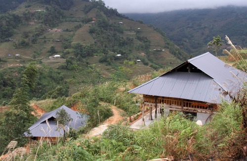 Ban Luoc Ski Chalet | Cozy Nam Ly Homestay with Complimentary Meals Included