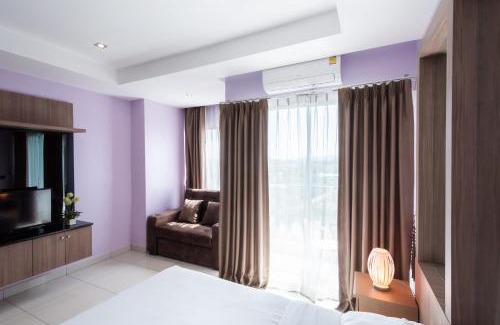 Na Chom Thian Apartment | Guest Rated: Nam Talay Condo with Pool & Family Amenities