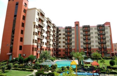 Vrindavan Apartment | NAMAH RESORT HOMESTAY with KITCHEN Near PREM MANDIR