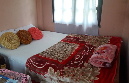 Panaoti House | Cozy Namaste Samudayik Homestay with Breakfast Included