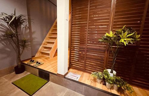 Higashinari Villa | Convenient Namba Shinsaibashi Guest House with Hot Tub