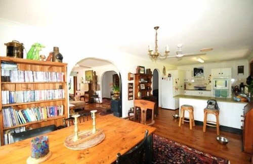 Nambucca Heads House | Pet-Friendly Nambucca Heads River House with Ocean Views