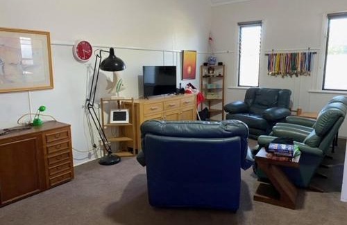 Nambucca Heads Apartment | Discover Nambucca Lodge - Guest Rated 9.4/10