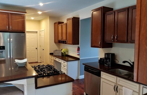 Cooperstown House | Discover Hill Crest: Private Pool & Minutes to Dreams Park