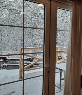 Klykiai Apartment | Exceptional Stay at Namelis Šiaurėje: Pet & Child Friendly