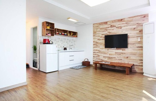 Samdong-myeon Condo | Cozy Namhae Pension for a Memorable 2-Day Getaway