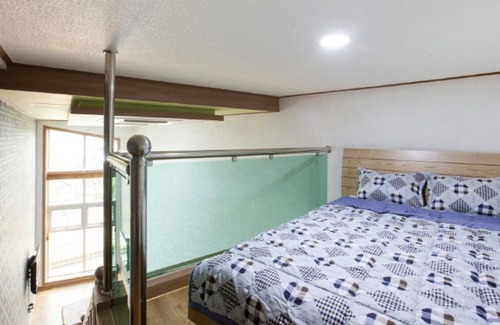 Namhae House | Eco-Friendly Namhae Amigo Pension with Pool & Breakfast