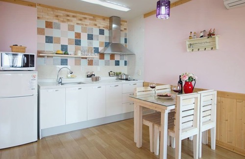 Namhae Apartment | Inviting Namhae Bins House Pension with Family-Friendly Amenities