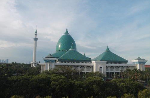 Surabaya Hotel | Comfortable Stay at Namira Syariah Hotel Surabaya