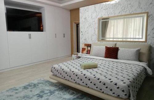 Kathu House | Relaxing Holiday Homes in Ban Pa Khlok, Thailand