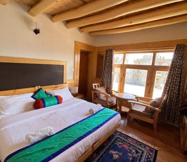 Leh House | Discover Namra Villa: Pet-Friendly Stay with Pool & Breakfast