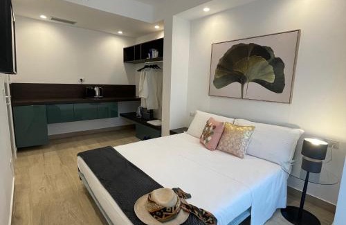 Villagonia Bed & Breakfast | Chic Namuri Rooms with Oceanfront Views & Hot Tub Amenities