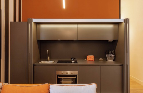 Naples City Centre House | Explore Nana Inn Palazzo Nana' - Pet-Friendly Getaway!