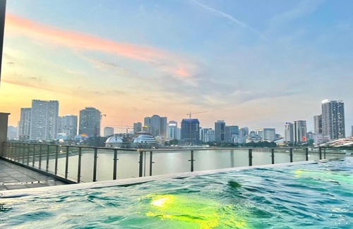 My Đinh Apartment | Premier Stay at Nanahousing - Vinhomes Skylake Apartments