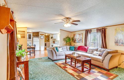 Nancy House | Cozy Nancy Cabin with Fire Pit, Perfect for Families!