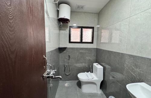 Udumalaipettai Hotel | Nandha Grande Elite