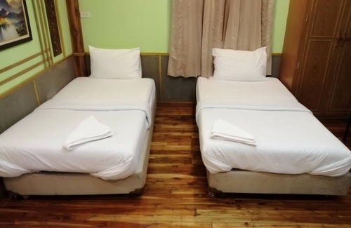 Phayuha Khirim House | Budget-Friendly Stay at Nang Phraya Resort with Breakfast