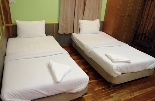 Phayuha Khirim House | Budget-Friendly Stay at Nang Phraya Resort with Breakfast