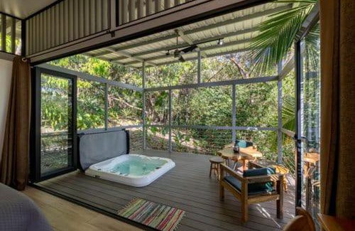 Samara Ski Chalet | Indulge at Nangu Lodge: Guest Rated 10/10 & Hot Tub Bliss