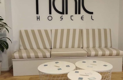 Poblats Maritims House | Top-Rated Nanit Hostel Valencia with Spa & Family Amenities