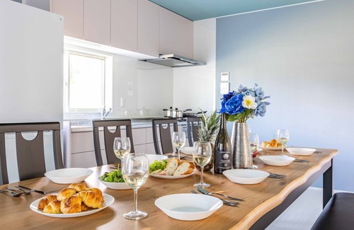 Shirahama House | Discover Nanki Shirahama Venus: Family-Friendly Retreat