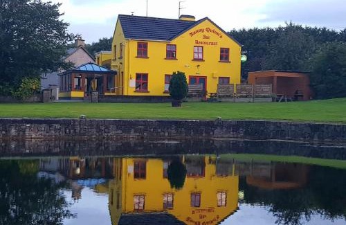 Rathwire Apartment | Family-Friendly Nanny Quinn's Apartment with Dining Options