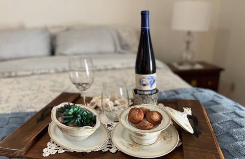 Jonesboro Bed & Breakfast | Discover Nanny's Place: Ideal for Shawnee Hills Explorers