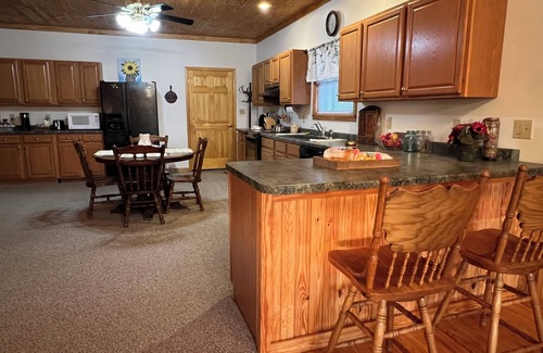 Jonesboro Bed & Breakfast | Discover Nanny's Place: Ideal for Shawnee Hills Explorers