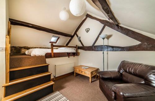 Acrefair House | Pet-Friendly Retreat at Nant Ucha Farm - Rated 9.4/10!