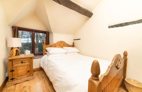 Acrefair House | Pet-Friendly Retreat at Nant Ucha Farm - Rated 9.4/10!