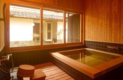 Nantan House | Exceptional Nantan House: Child-Friendly Getaway Experience