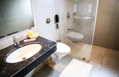 Betalbatim Hotel | Relax at Nanu Beach Resort and Spa - 4-Star Family Getaway