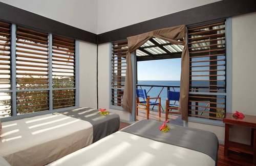 Nanuya Lailai Island Hotel | Discover Nanuya Island Resort: Spa, Dining & Family Fun