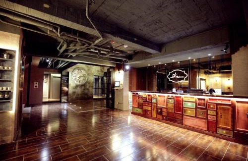 Central District Hotel | Experience Comfort at Napas Hotel - 4-Star Family Retreat