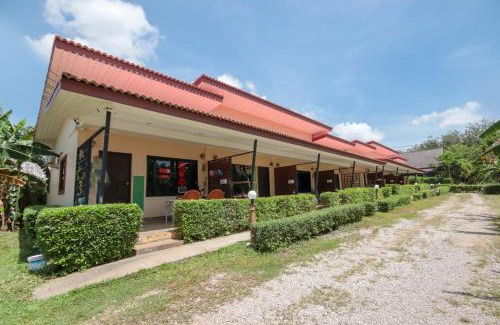 Krabi Hotel | Cozy Stay at OYO 1122 Napas House with Breakfast Included