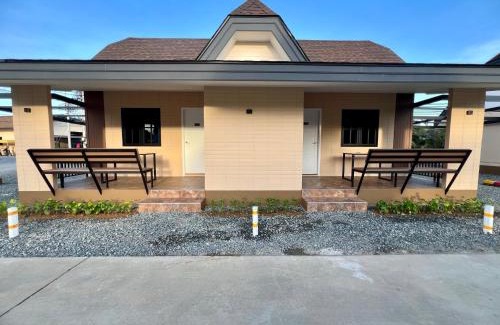Trat Hotel | Inviting Napdown Resort Trat: Family-Friendly Retreat
