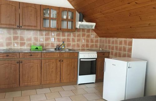 Tiszafured Apartment | Inviting Napház Apartman with Pool and Fireplace