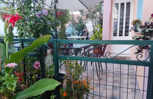Argostoli Town Apartment | Pet-Friendly Napier Apartment with Exceptional 9.6 Rating