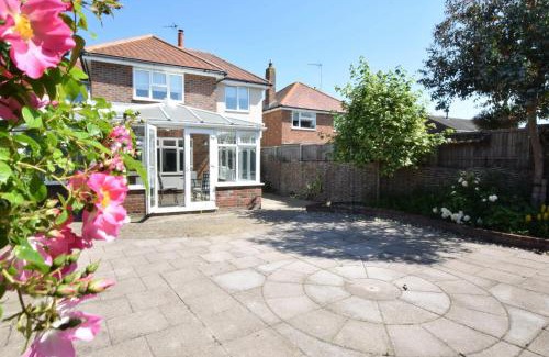 Southwold House | Pet-Friendly Napier House: 4-Star Stay in Southwold