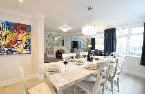 Southwold House | Pet-Friendly Napier House: 4-Star Stay in Southwold