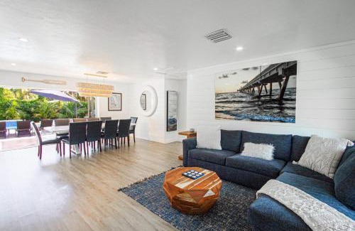 East Naples House | Relaxing Naples Escape with Private Pool & Pet-Friendly Patio