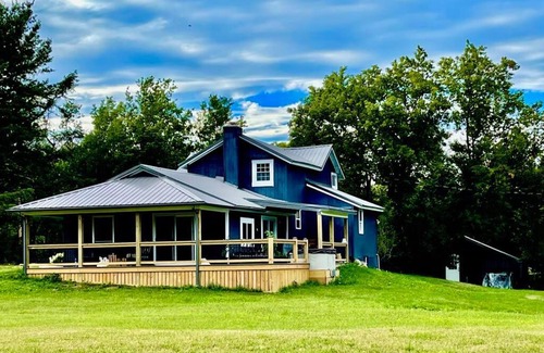 Naples House | Tranquil Naples Mountaintop Retreat with Scenic Pond Views