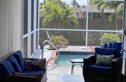 Naples Park House | Naples Park Retreat: Pet-Friendly 4BR Steps from the Beach