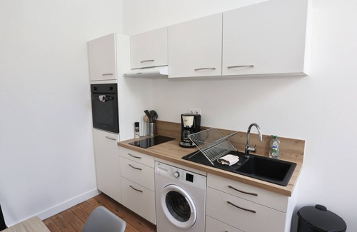Pontivy Apartment | Napoléon Gare: Perfect Stay with Pet-Friendly Amenities