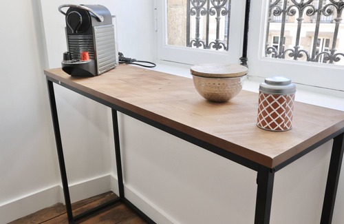 Pontivy Apartment | Napoléon Gare: Perfect Stay with Pet-Friendly Amenities