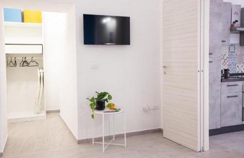Montecalvario Apartment | Explore Napoli Centro Casa Vacanza with Oceanfront Views