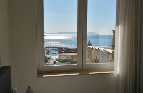 Posillipo Bed & Breakfast | Eco-Friendly Family Retreat at Napoli d'Amare Hotel