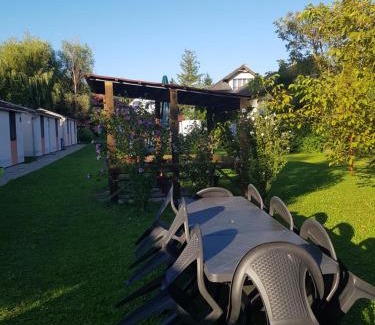 Balatonfuzfo Apartment | Pet-Friendly Napraforgó Apartmanok with Pool & Child Amenities