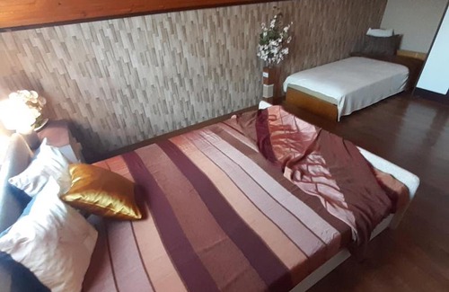 Fonyod House | Experience Napsugar Nyaraló: 4-Star Retreat with Hot Tub