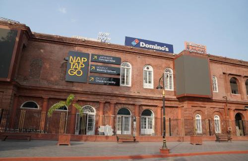 Amritsar Hotel | NAPTAPGO - Japanese Premium POD Hotel - 10 Mins Walk From Golden Temple